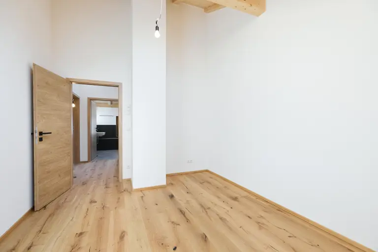 Moderne Doppelhaushälfte im Chalet Stil in Ohlstadt