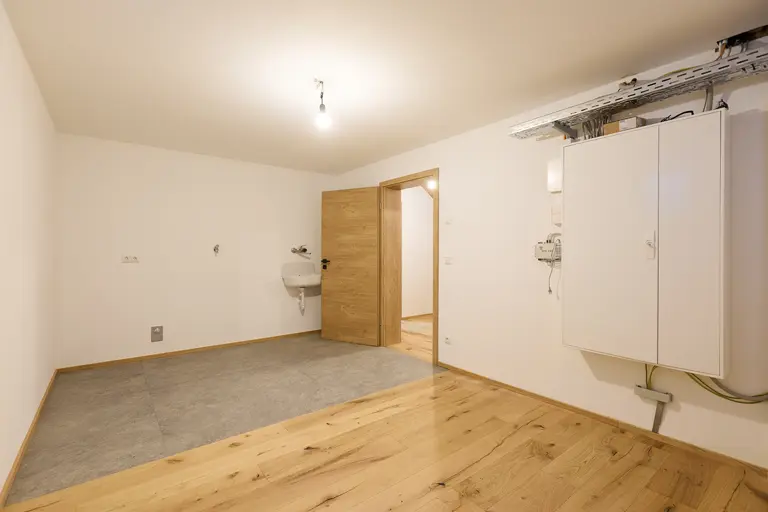 Moderne Doppelhaushälfte im Chalet Stil in Ohlstadt